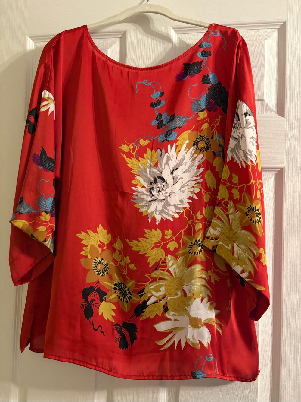Soft Surroundings Red Floral Tunic with White & Yellow Blooms